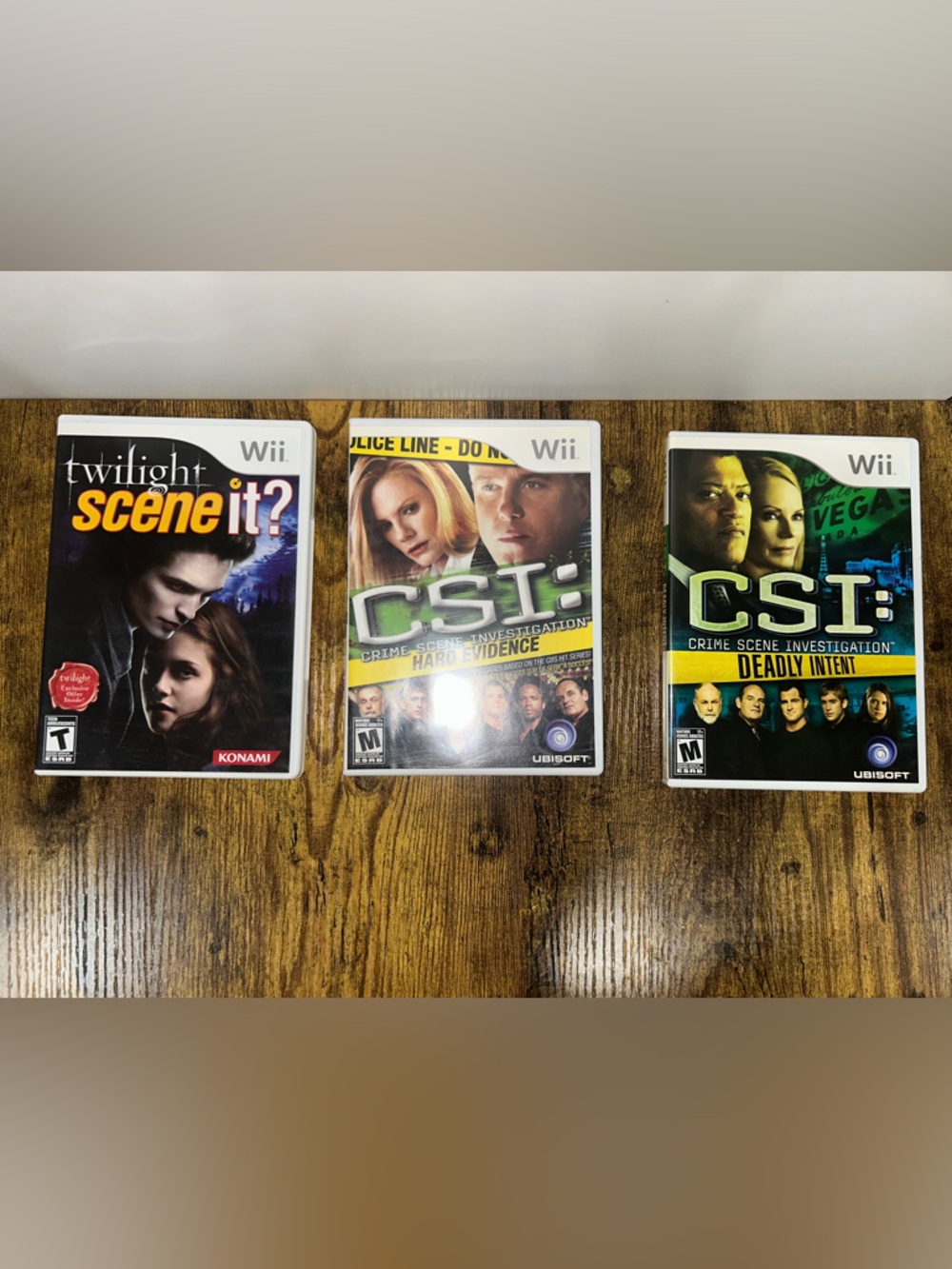 Lot #2 - Twilight Scene It/CSI: Crime Scene Investigation x2 - Wii Game